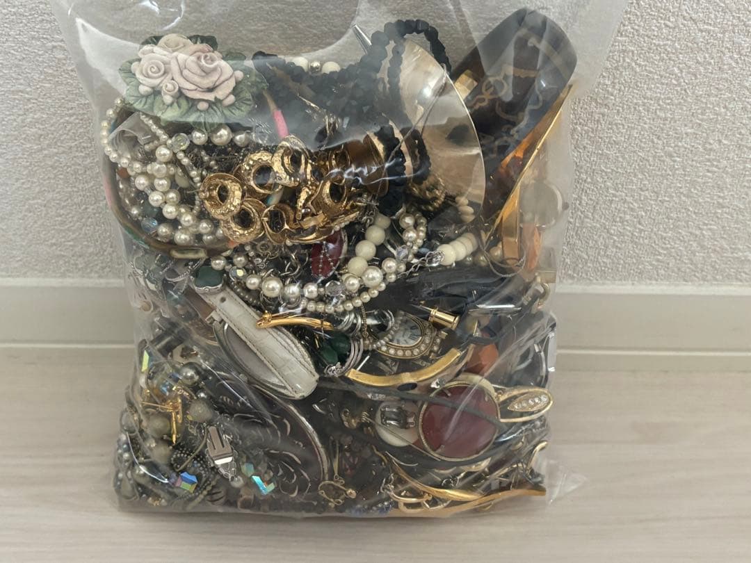 イミテーションアクセサリーまとめ売り約3kg