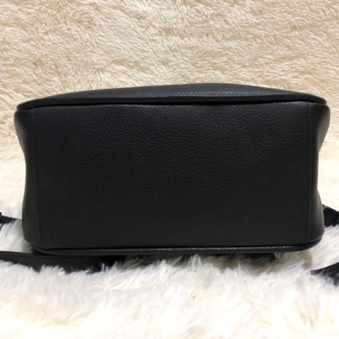 未使用✨フルラ　レザー リュックサック バックパック　ロゴ　ブラック