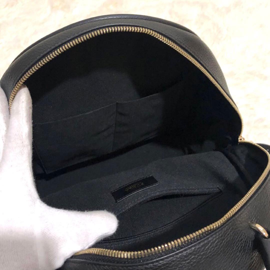 未使用✨フルラ　レザー リュックサック バックパック　ロゴ　ブラック