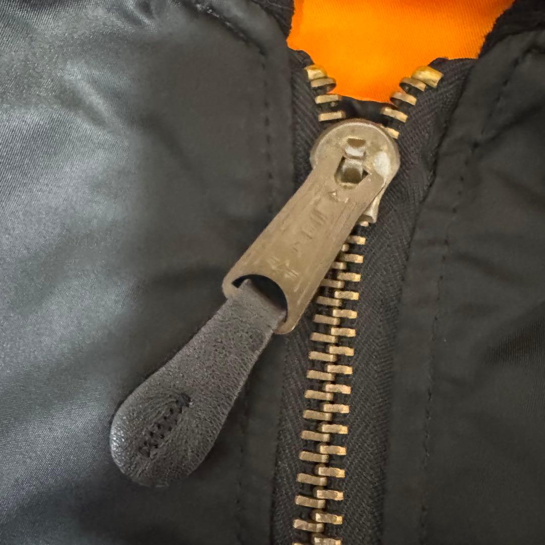 ☆ALPHA INDUSTRIES フライトジャケット　USA製 MIL規格 ☆