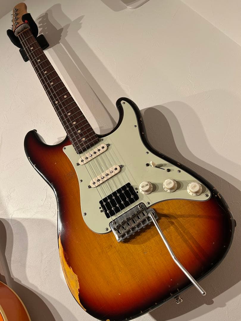 suhr ストラト　レリック　ラッカー塗装