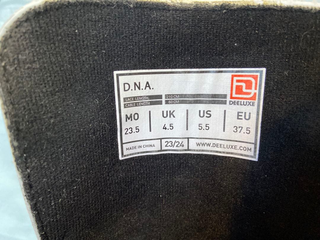 DEELUXE DNA スノボブーツ 23.5cm、青×白×パープル、男女兼用