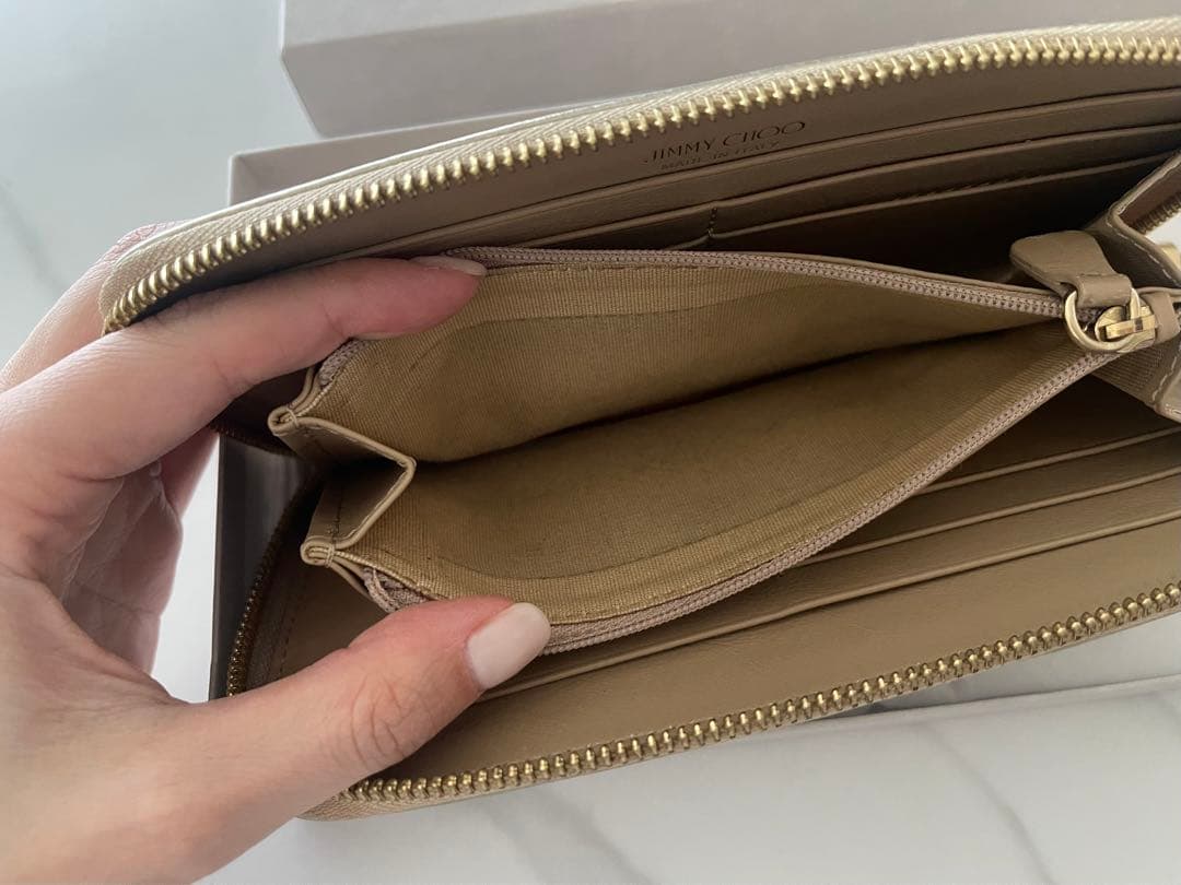 ジミーチュウ　長財布