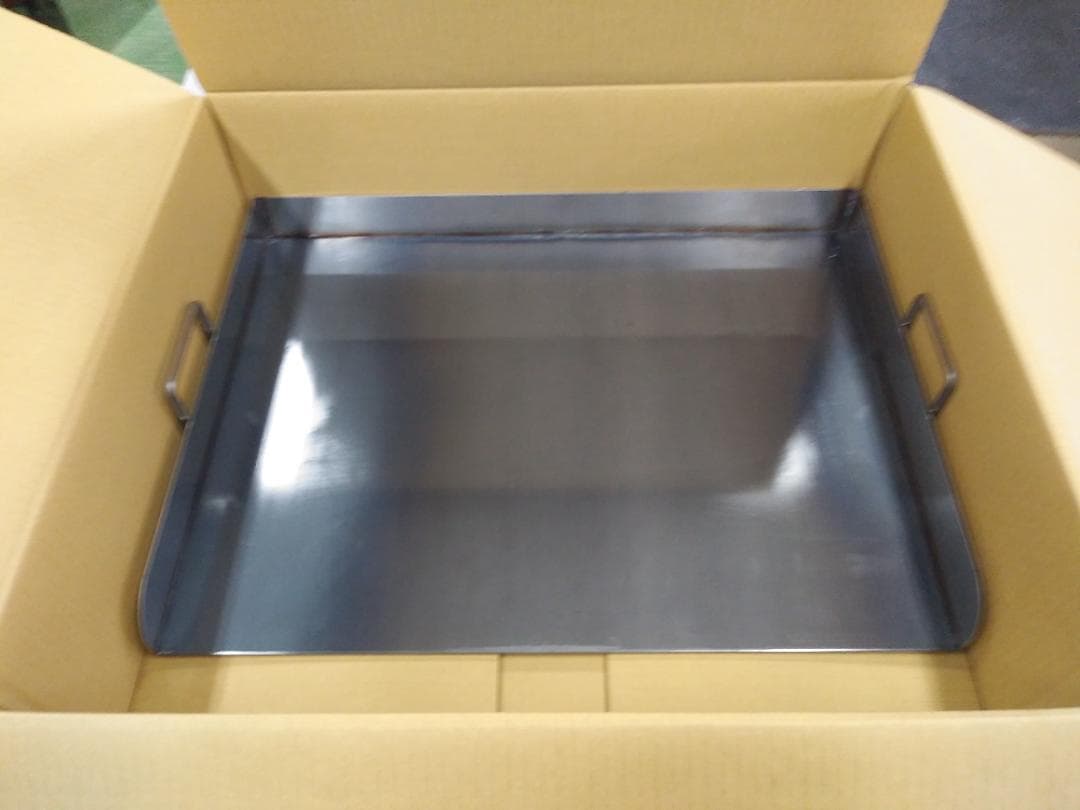 ガスグリラー ☆ 鉄板極厚9ミリ ☆ LPガス ☆ 3辺フチ ☆