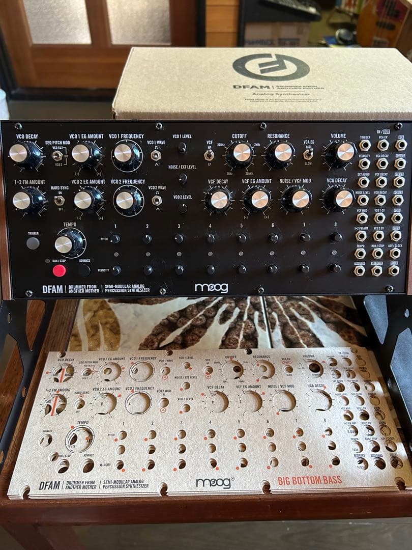 Moog DFAM ラックスタンドセット アナログシンセサイザー 別売可