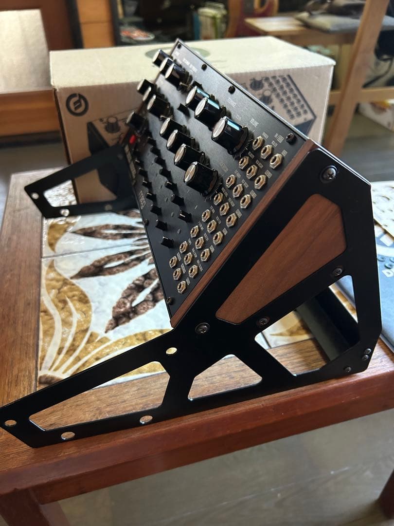 Moog DFAM ラックスタンドセット アナログシンセサイザー 別売可