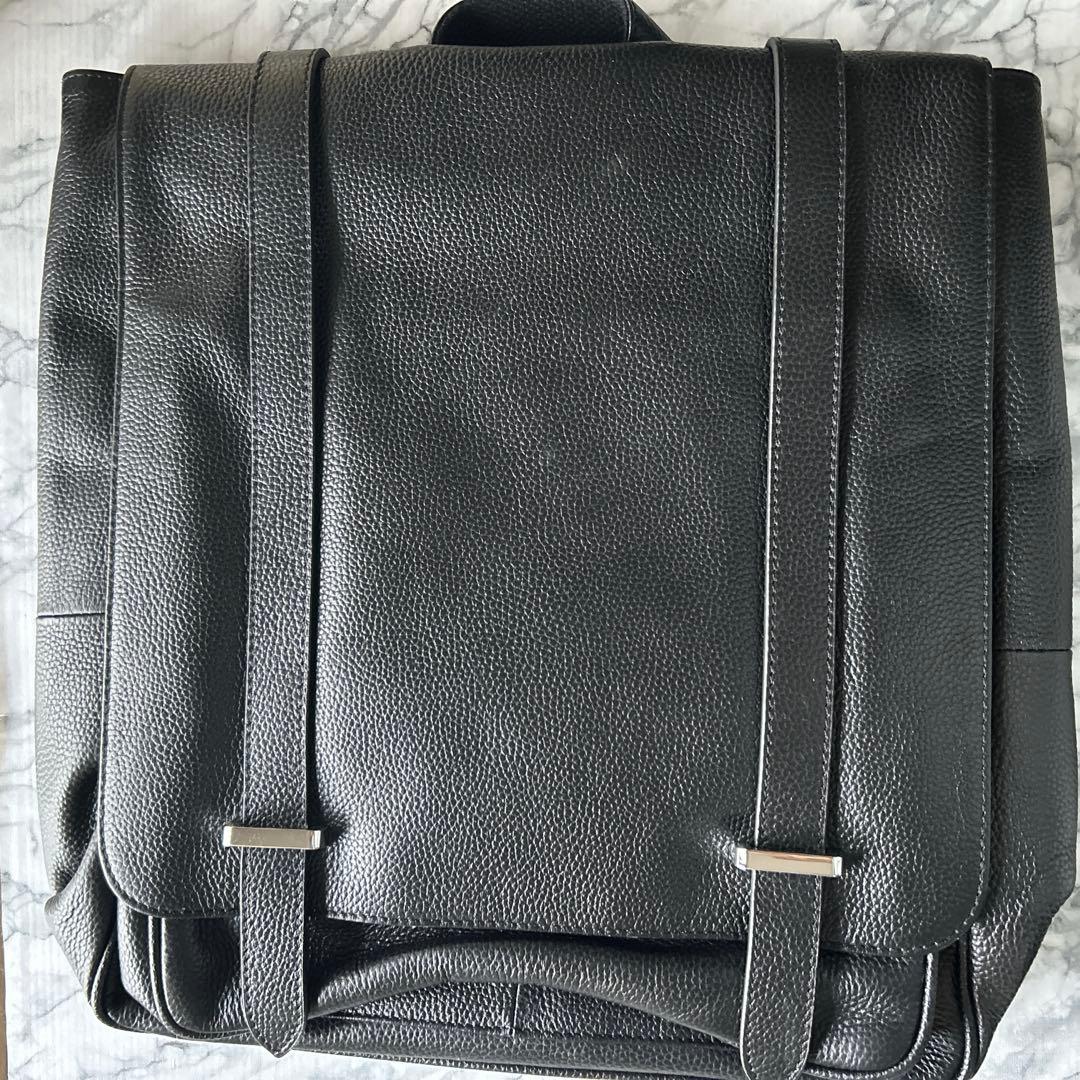 リュックサック ビジネスリュック　バックパック　デイパック レザー　本革　シボ革