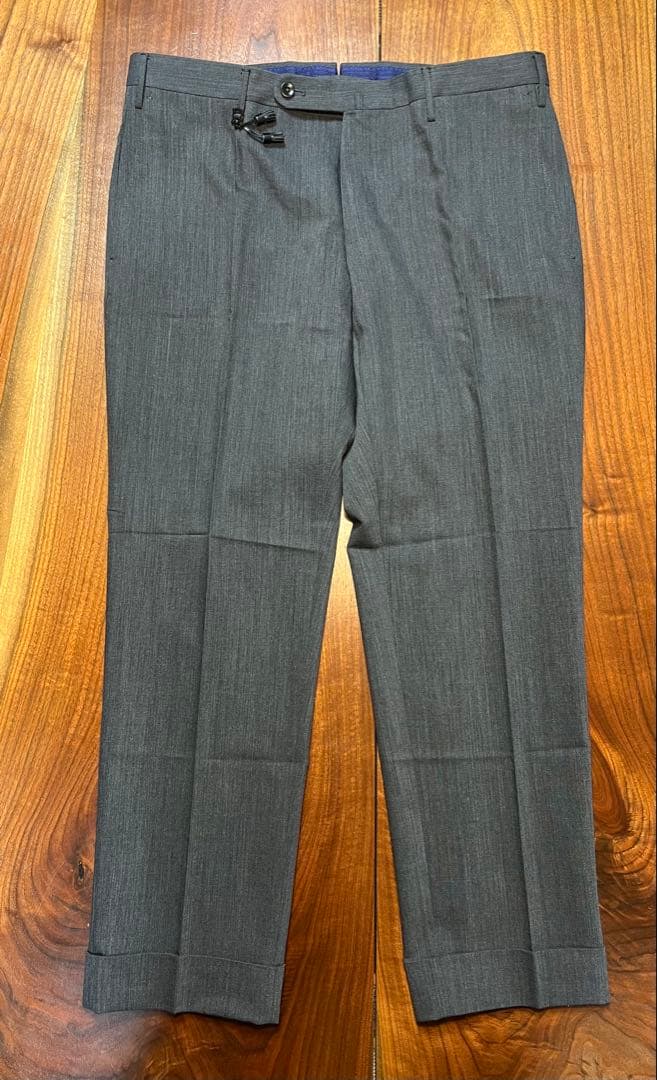 元祖美脚❗️INCOTEXスリムフィット チャーム付スラックス 50 検LEON