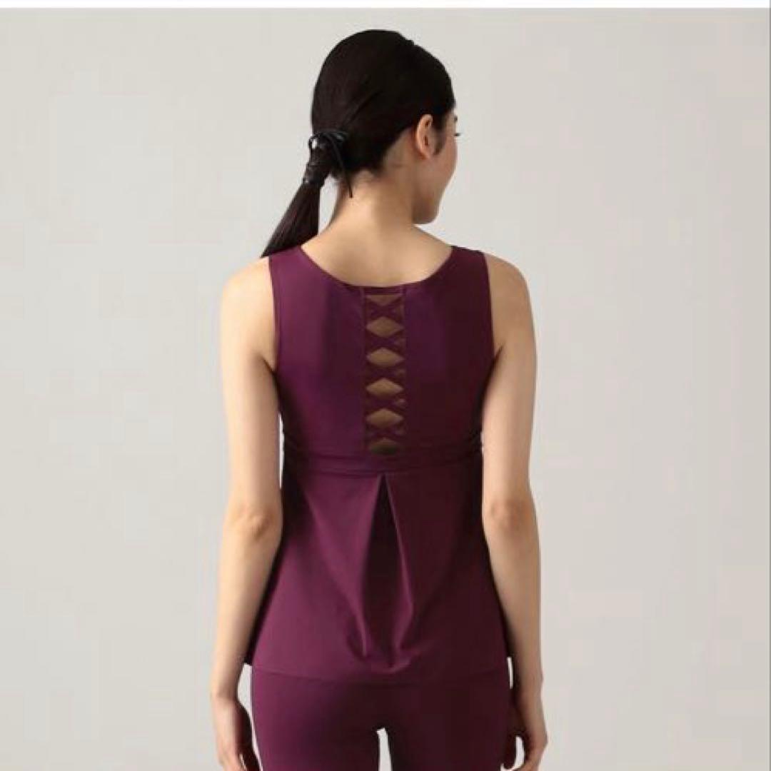 新品Chacott ホットメルトレースアップトップ サイズS ¥13750