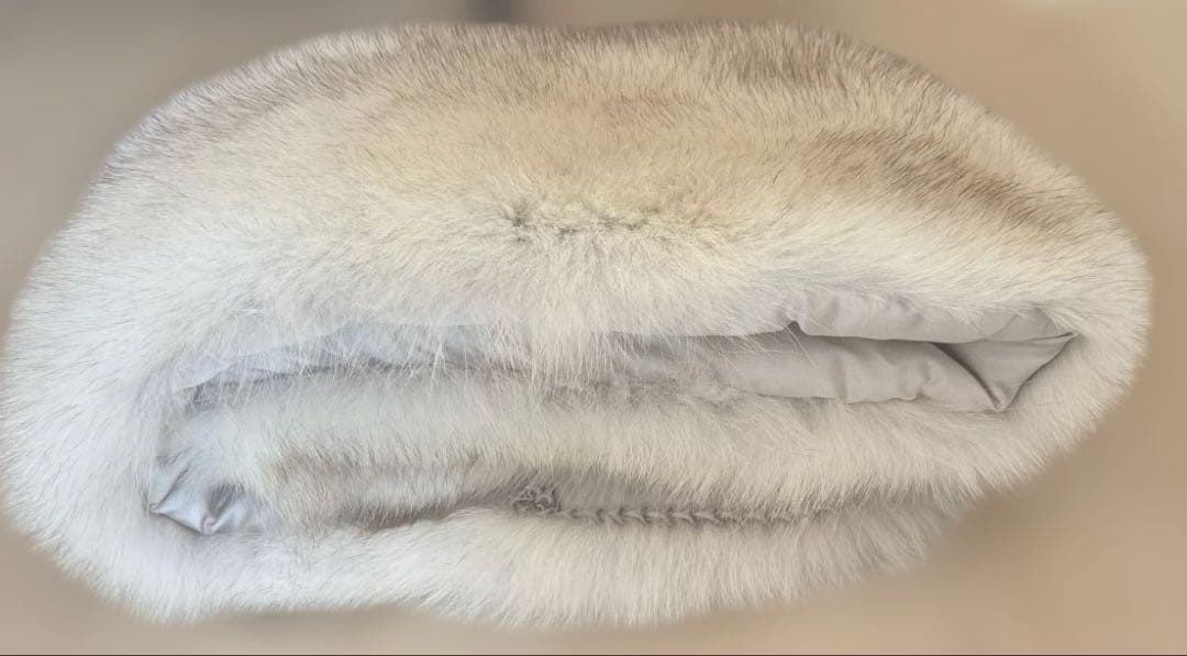 未使用　高級　サガフォックス　ファーショール　シルバー