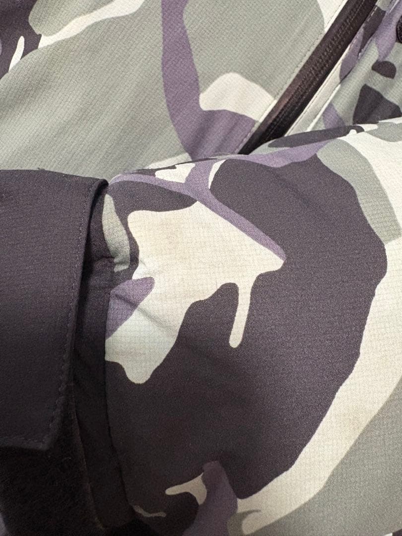 THE NORTH FACE カモフラージュ ダウンジャケット