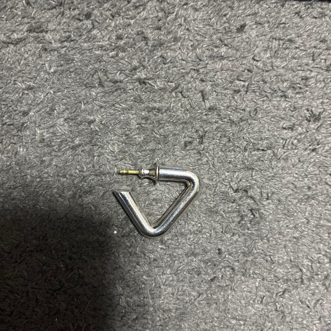 CAREERRING TRIANGLE 501（片耳のみ）