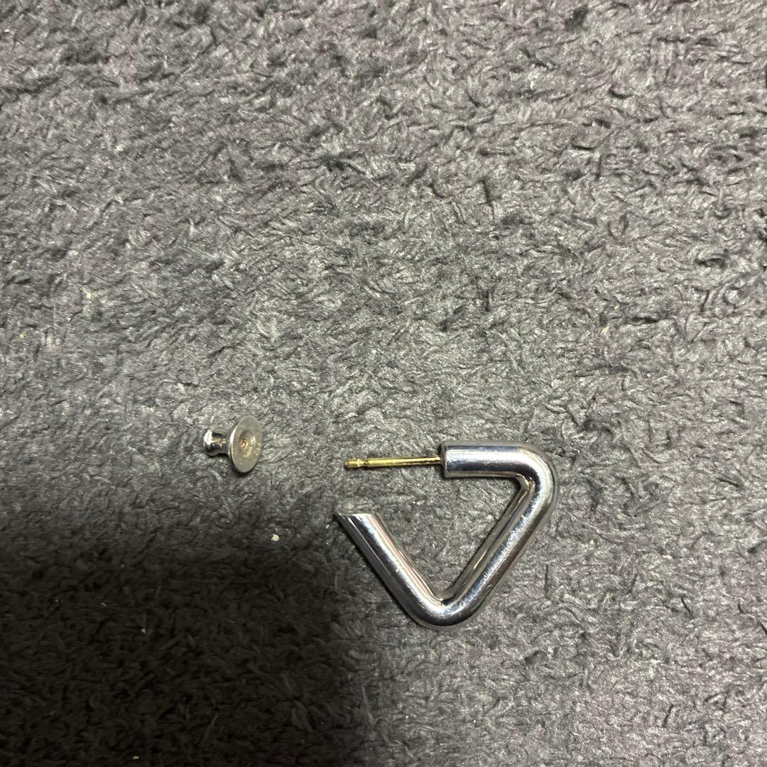 CAREERRING TRIANGLE 501（片耳のみ）