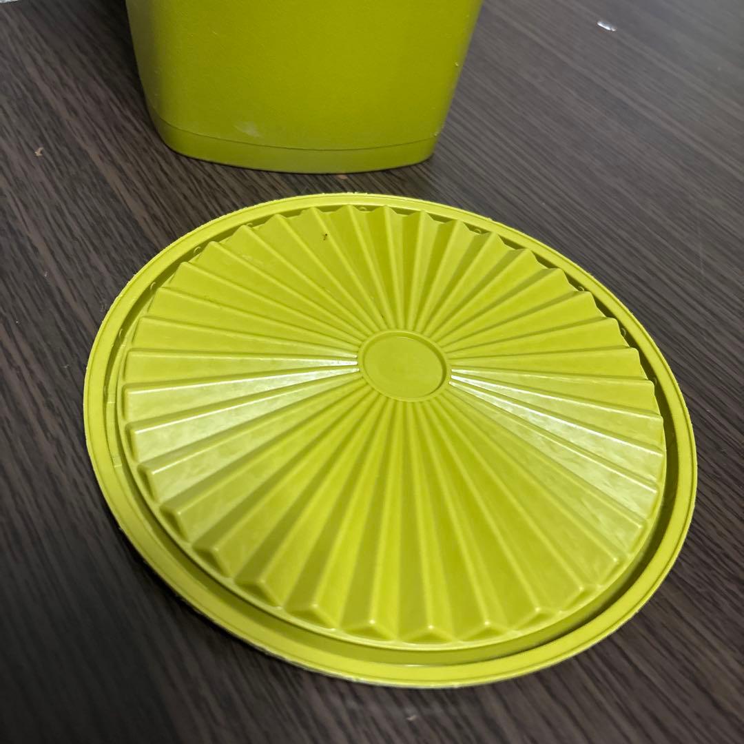 Tupperwareタッパーウェア マキシデコレーター 密閉容器　2つセット