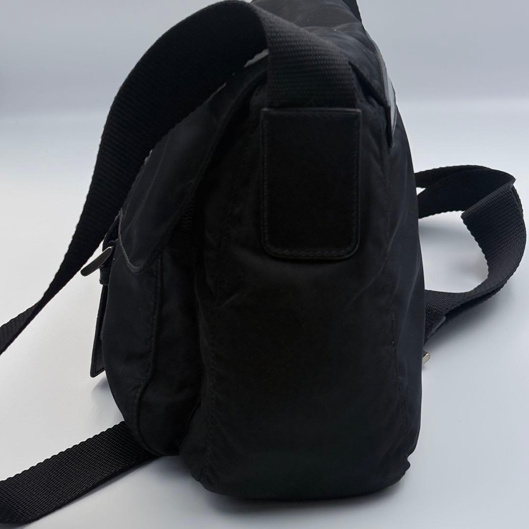 PRADAナイロンメッセンジャーバッグ VELA SPORT ブラック男女兼用