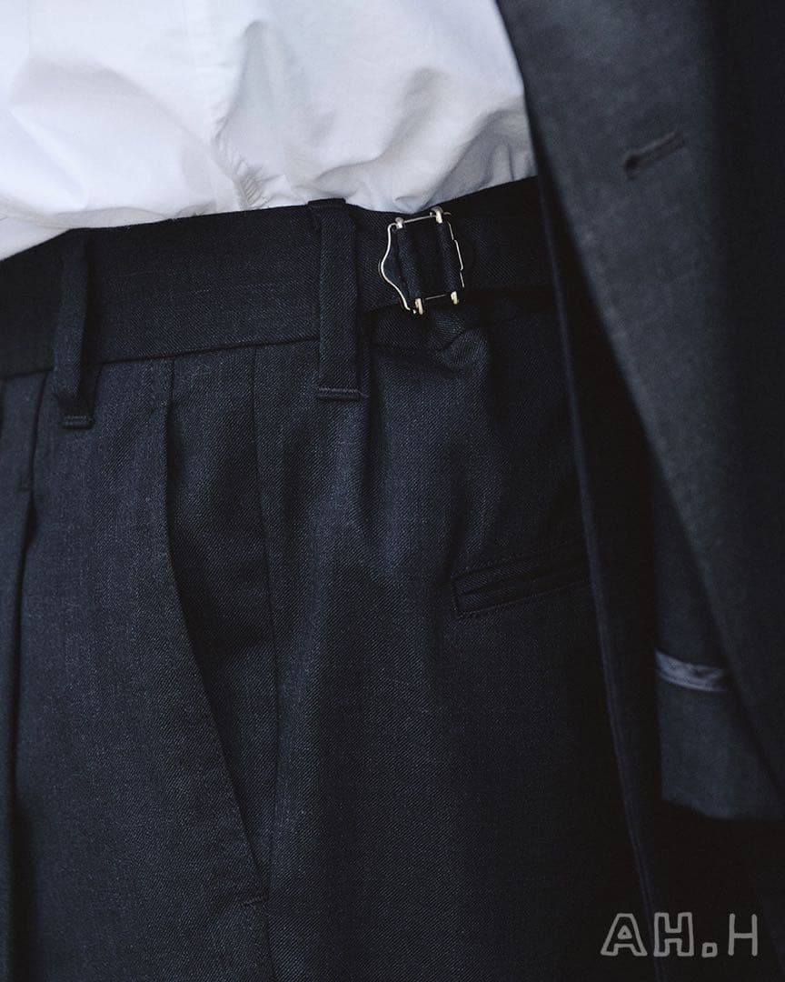 SEPARATE BATH & TOILET+A.H 長谷川昭雄