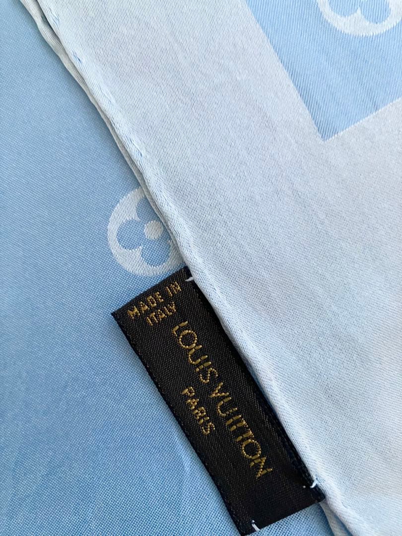 LOUIS VUITTON 水色 スカーフ