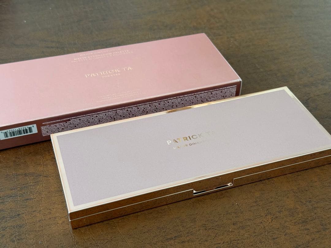 Patrick Ta オールマット アイシャドウパレット