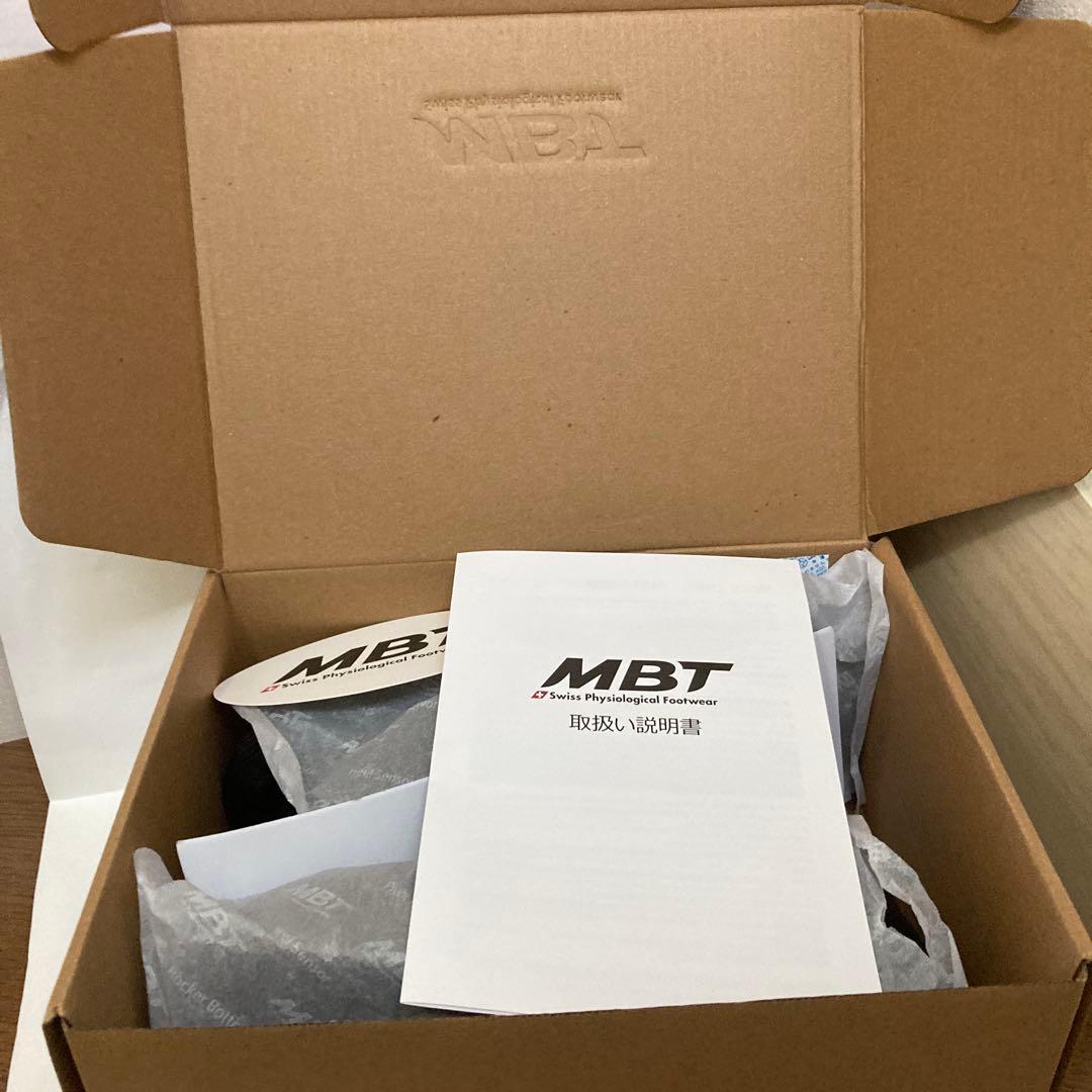 新品未使用　MBT レディース　ブラック スニーカー