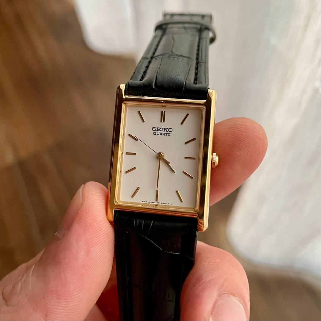 SEIKO タンク 腕時計 ホワイト/ゴールド 美品 クォーツ