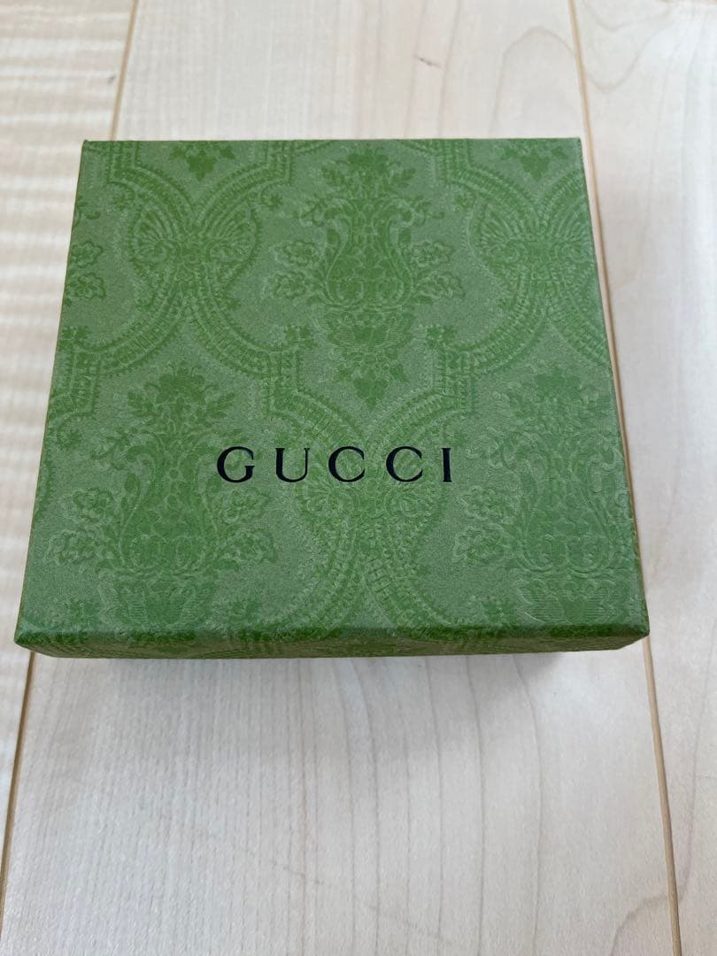 GUCCI ハンカチーフ