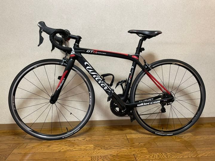 【美品】カーボンロードバイク