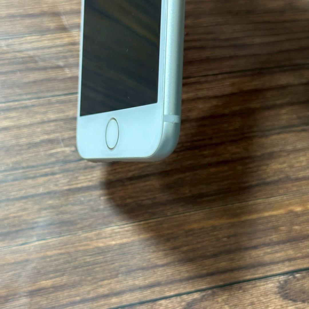 Apple iPhone 8 64GB シルバー