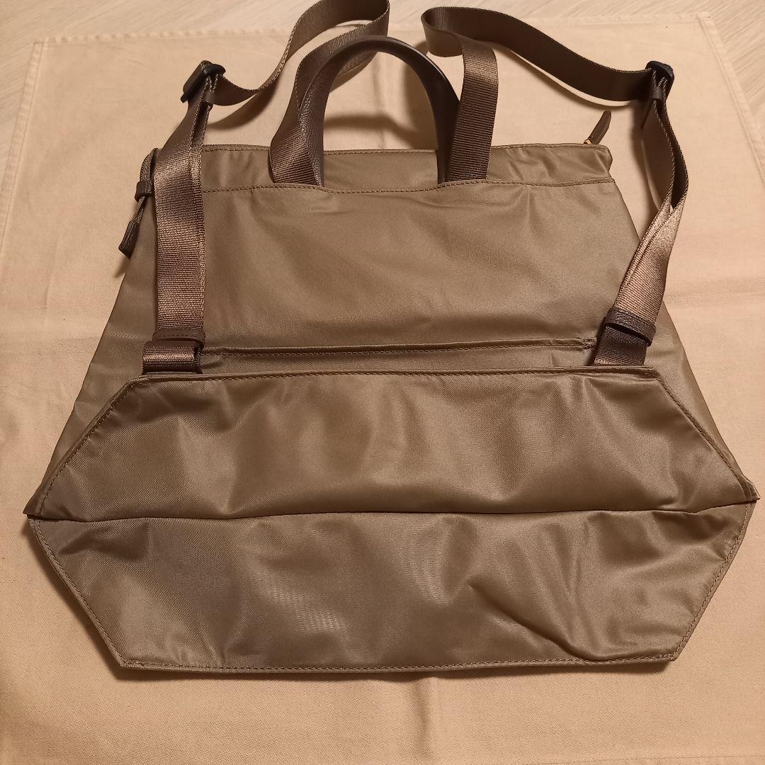 TUMI リュック・バックパック ベージュ