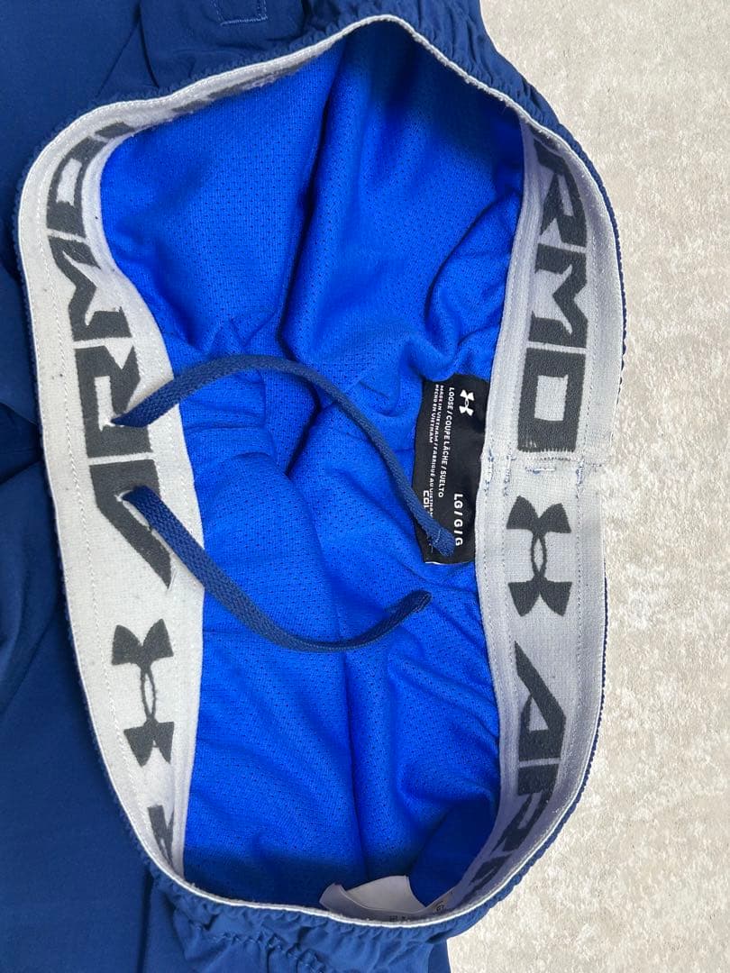 極美品 UNDER ARMOUR セットアップ L ウーブンジャケット パンツ