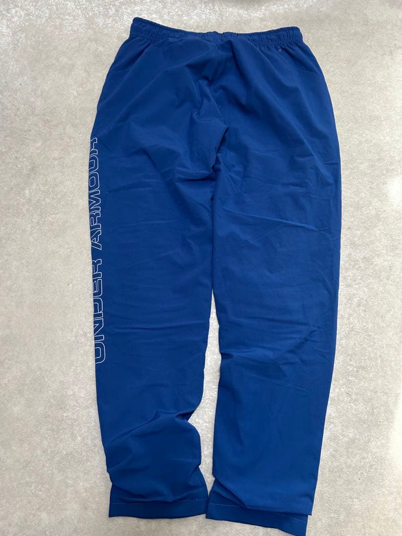 極美品 UNDER ARMOUR セットアップ L ウーブンジャケット パンツ