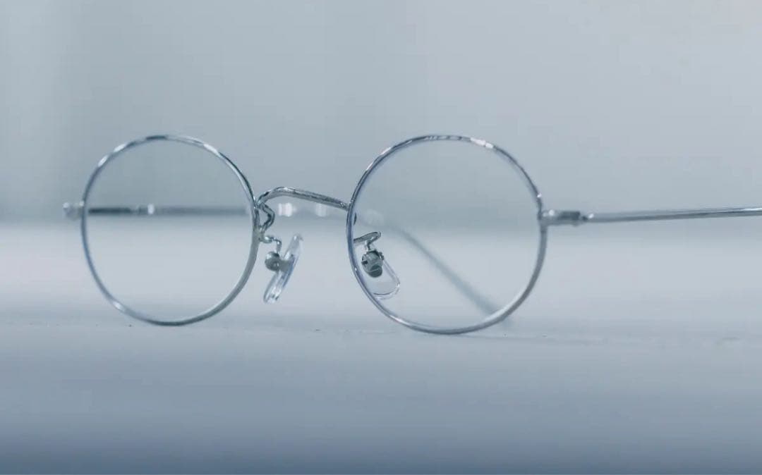 MAL オーバル_マンレイ_カネテ調光レンズに変更。