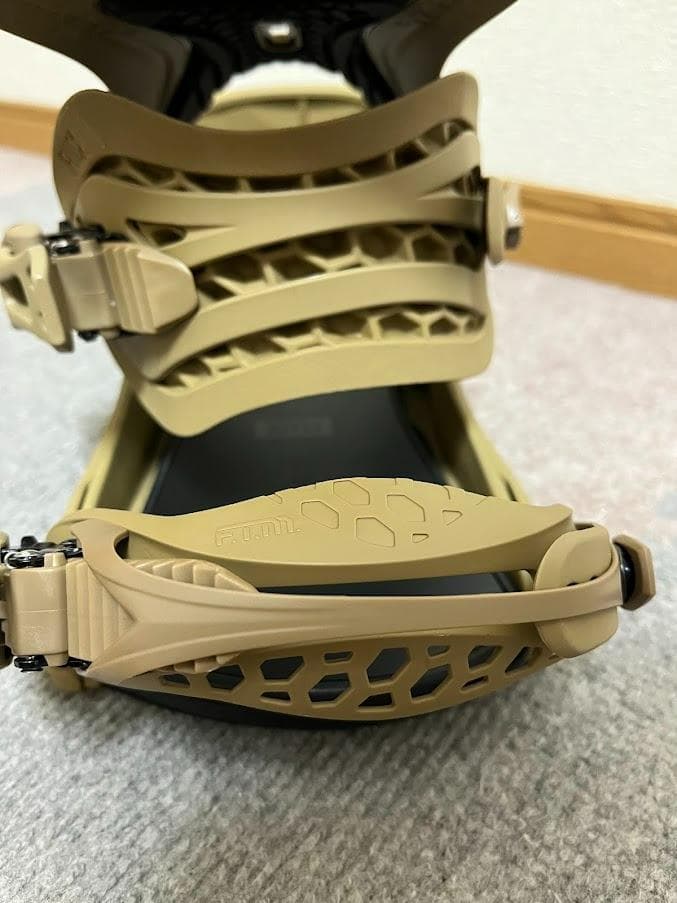 FLUX CV Mサイズ 24-25モデル 極美品