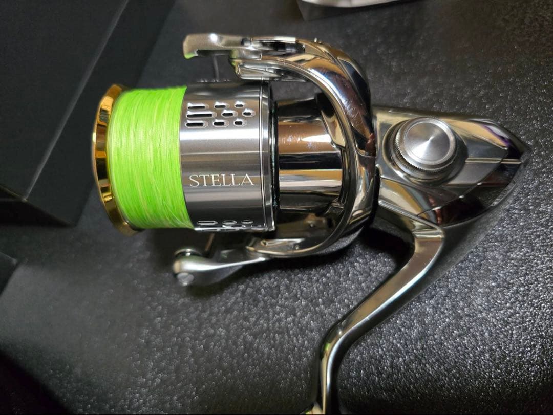 ステラ 4000XG リブレハンドルノブ 純正ハンドルノブ付き