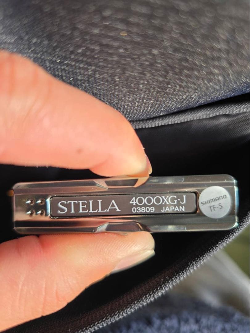 ステラ 4000XG リブレハンドルノブ 純正ハンドルノブ付き