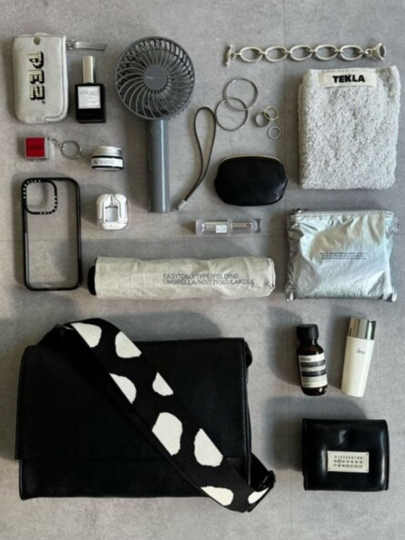 イアパピヨネ ear PAPILLONNER ショルダー ボディバッグ