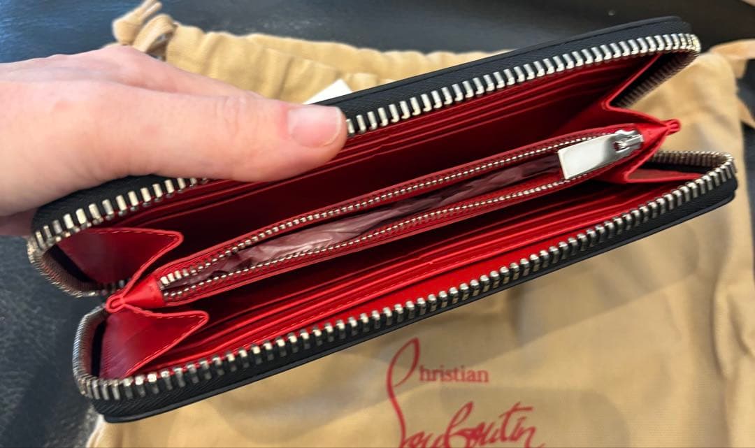 Christian Louboutin LOVE 長財布