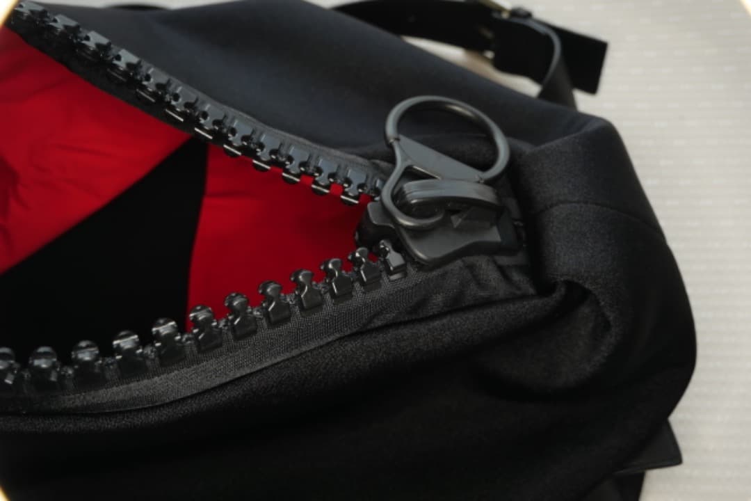 kawa-kawa カワカワ イア パピヨネ レザー使い WET素材 日本製