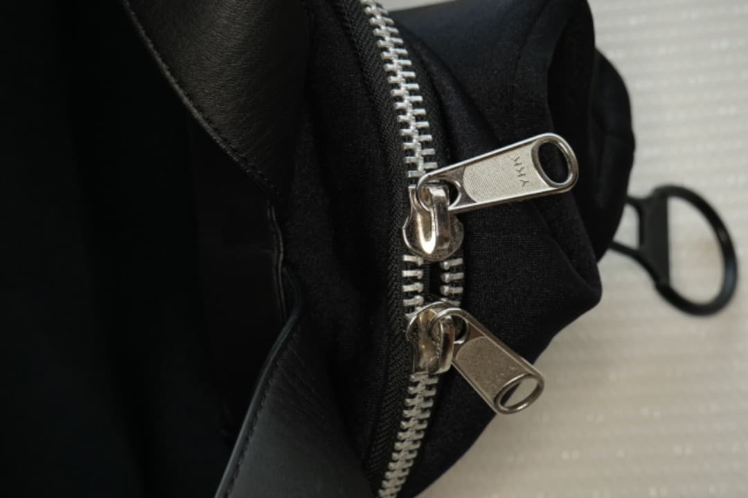 kawa-kawa カワカワ イア パピヨネ レザー使い WET素材 日本製