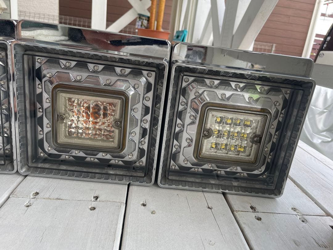 JB テールランプ　角型　2連　LED デコトラ
