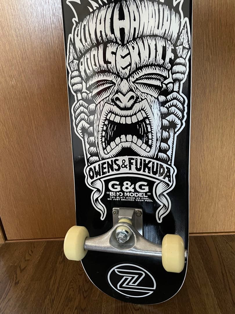 ROYAL HAWAIIAN POOL SERVICE スケボー