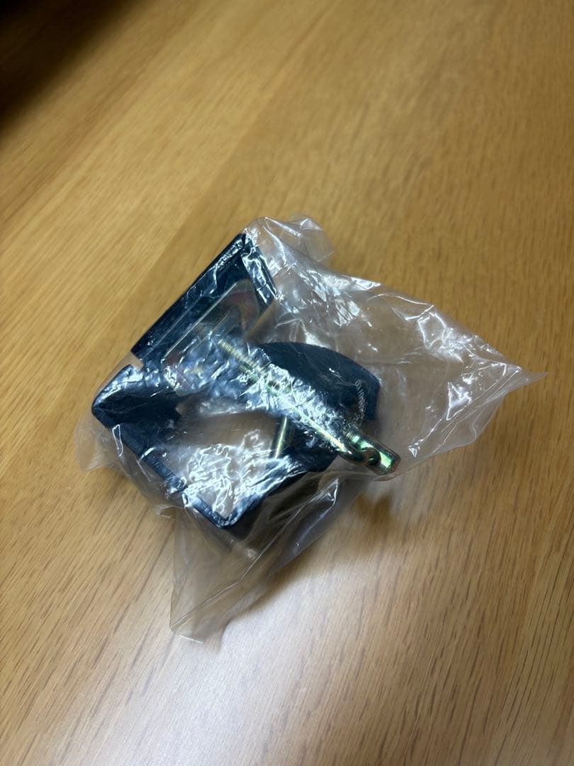 ニトリ　学習机　木製 分割型引き出し付き デスクライト付き