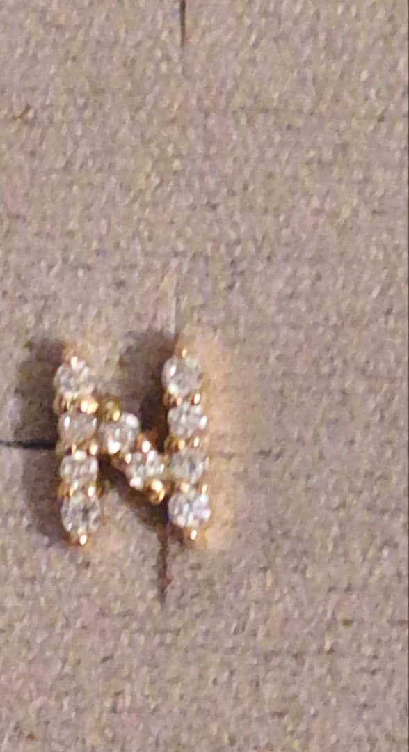 ete ダイヤk18アルファベット　ピアス（片耳用）18金