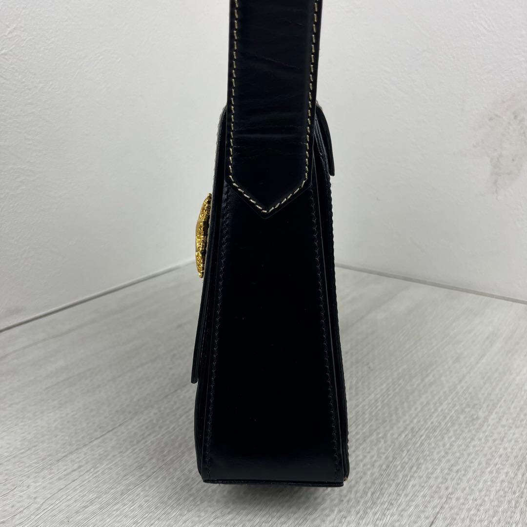 美品】希少 クリスチャンラクロワ ショルダーバッグ ハートクロス 革