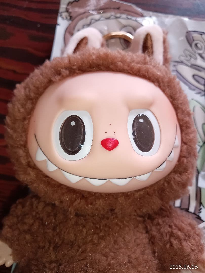 正規LabubuポップマートMONSTERSラブブマカロンシークレットCocoa