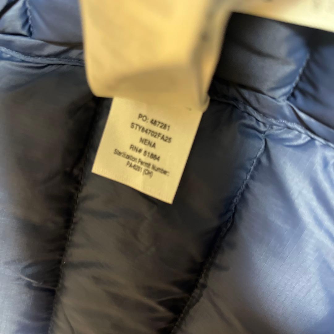 【極美品】Patagonia ダウンセーターフーディ FA25 ネイビー M