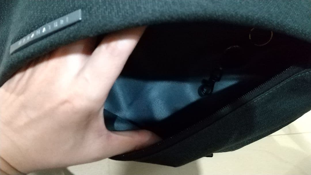 NIID ボディバッグ R0+ PRO Sling Bag オリガミチャコール - バッグ特別