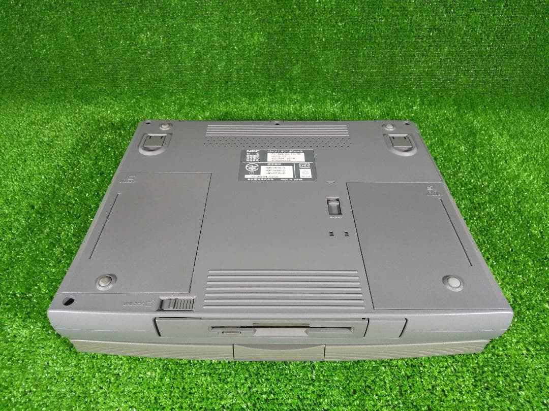 PC-9821 Nb10／Win95＋EO＋DOS／液晶張替／FDD／AC付