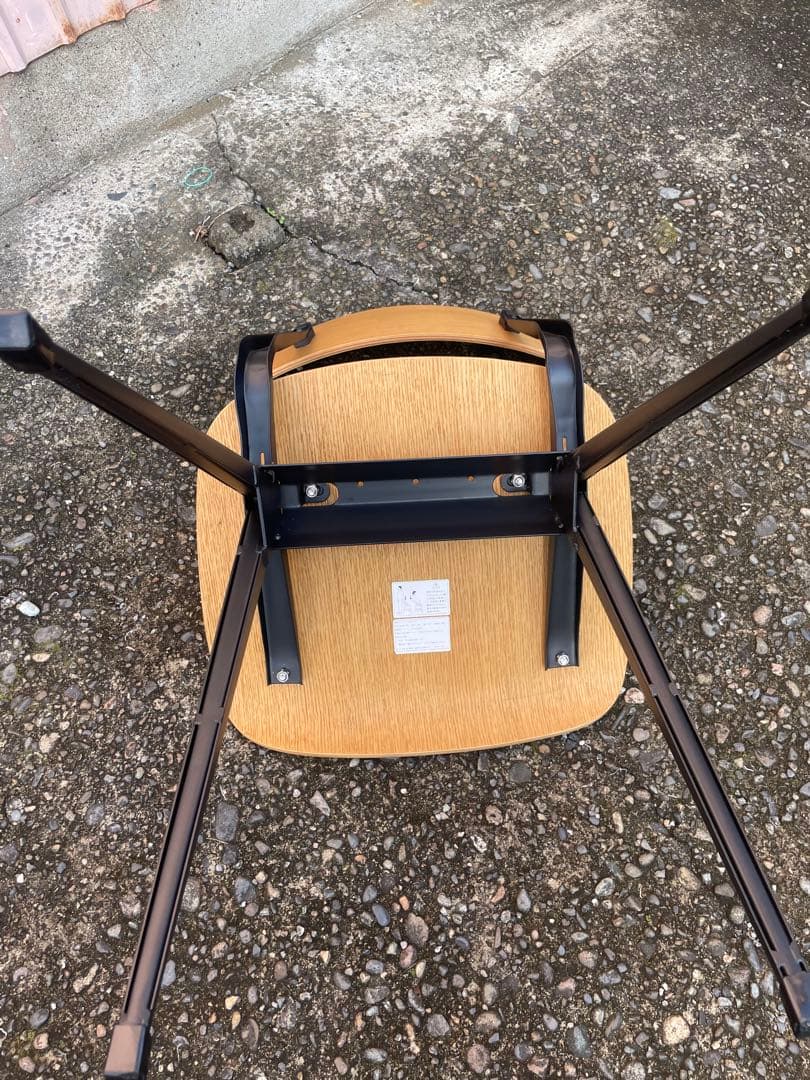 関家具　リザルト　ダイニングチェア　椅子