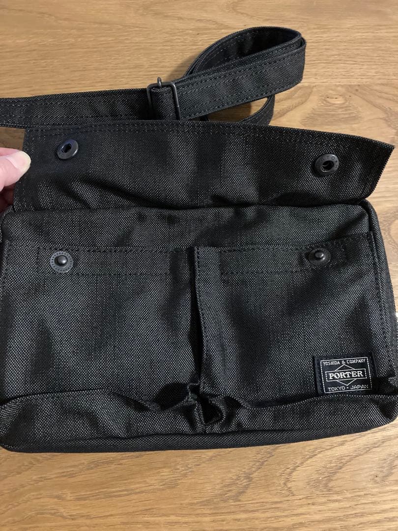 PORTER 吉田カバン ブラック ショルダーバッグ