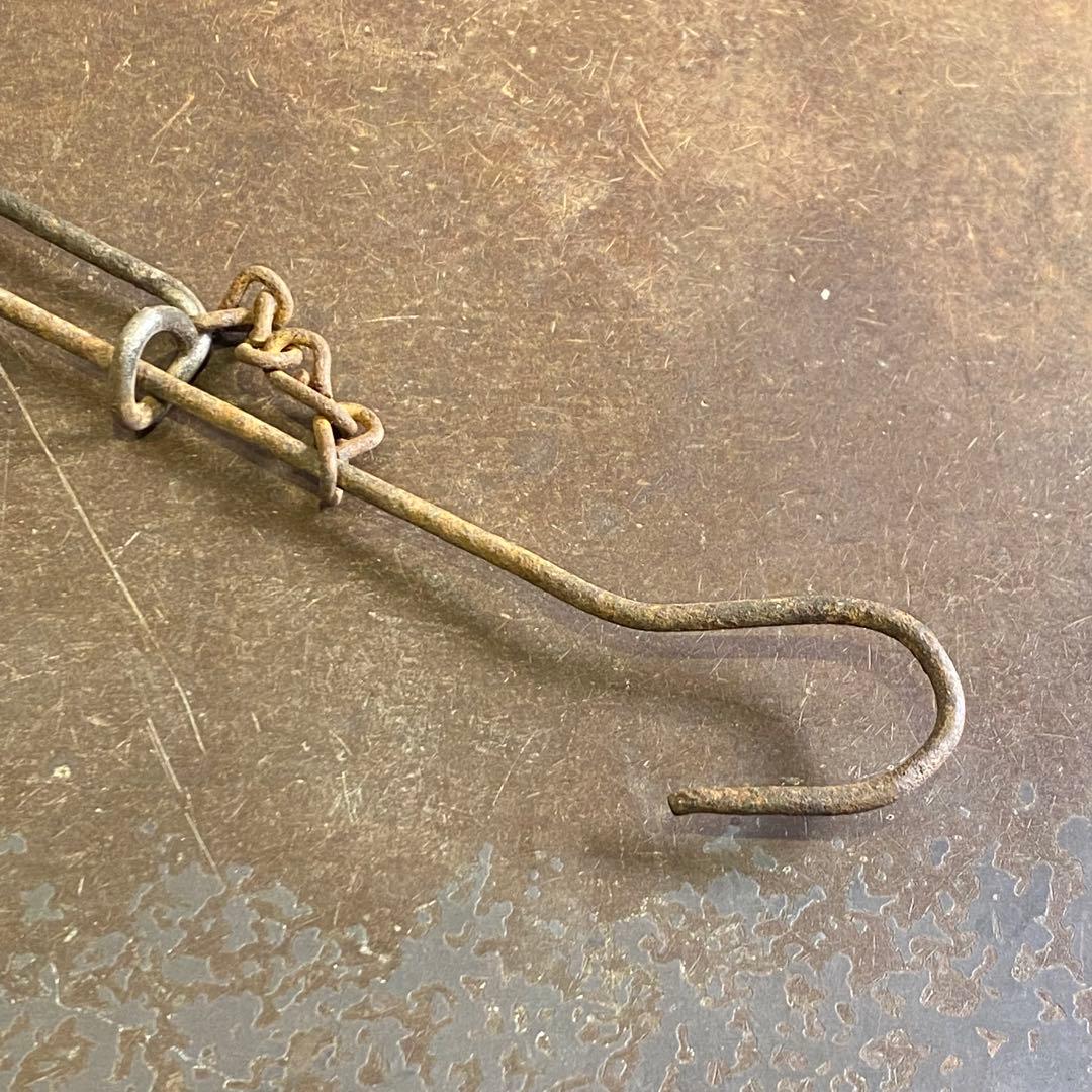 錆鉄自在鉤と古い鉄製の物掛け 二点セット